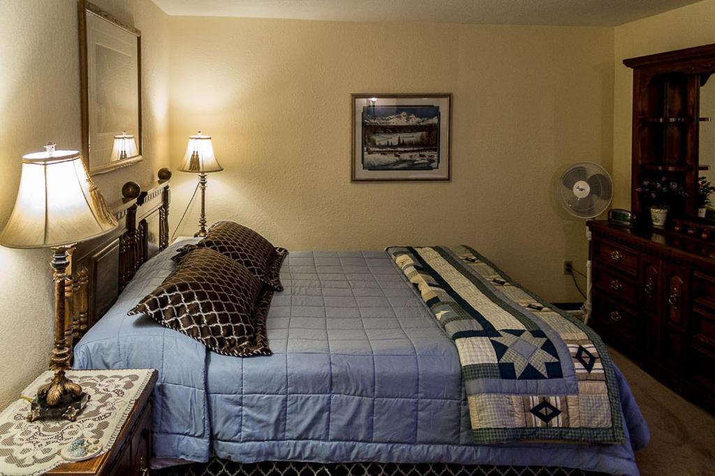 Highland Glen Lodge B&B Анкъридж Екстериор снимка