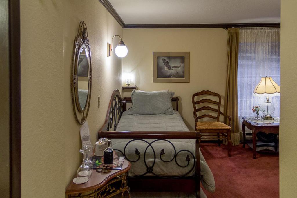 Highland Glen Lodge B&B Анкъридж Екстериор снимка