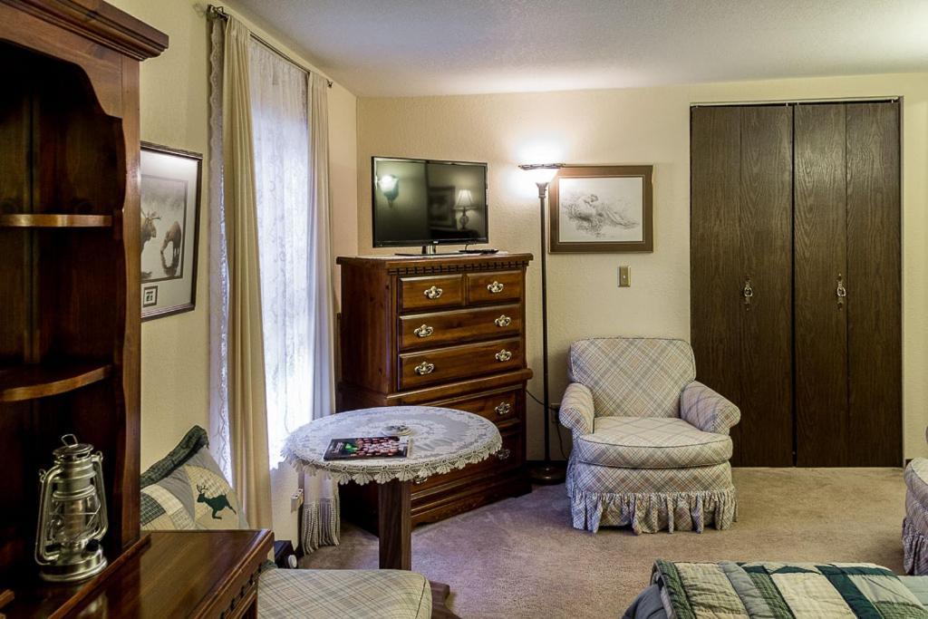 Highland Glen Lodge B&B Анкъридж Екстериор снимка