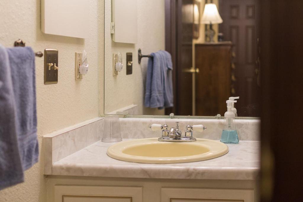 Highland Glen Lodge B&B Анкъридж Екстериор снимка